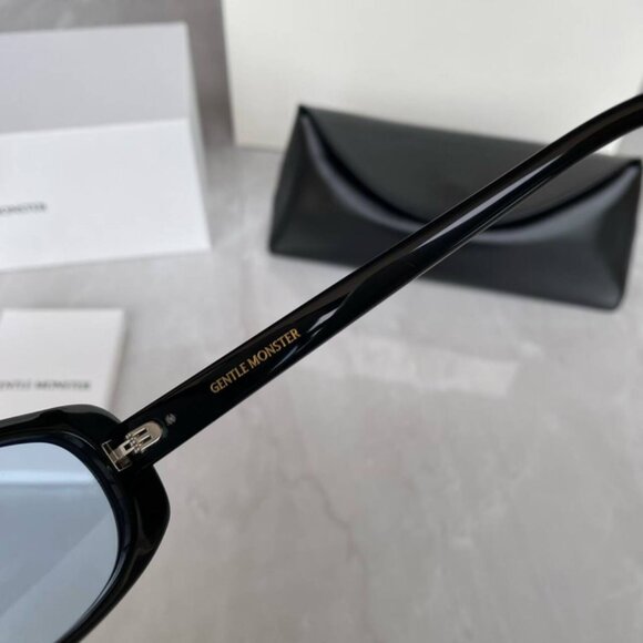 Gentle Monster Black Oval Sunglasses - Viral Retro-Futuristic Trend